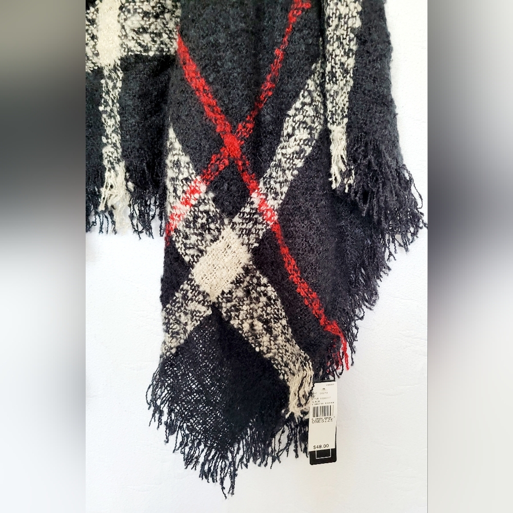 A.Byer Women's 100%acrylic One Size Sweater Ponchos Plaid Black/White/Red - Picture 13 of 16